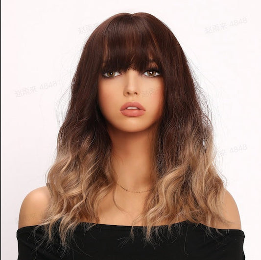 Color: blonde dyed brown wig Style: curly wig Length: 22 inch wig